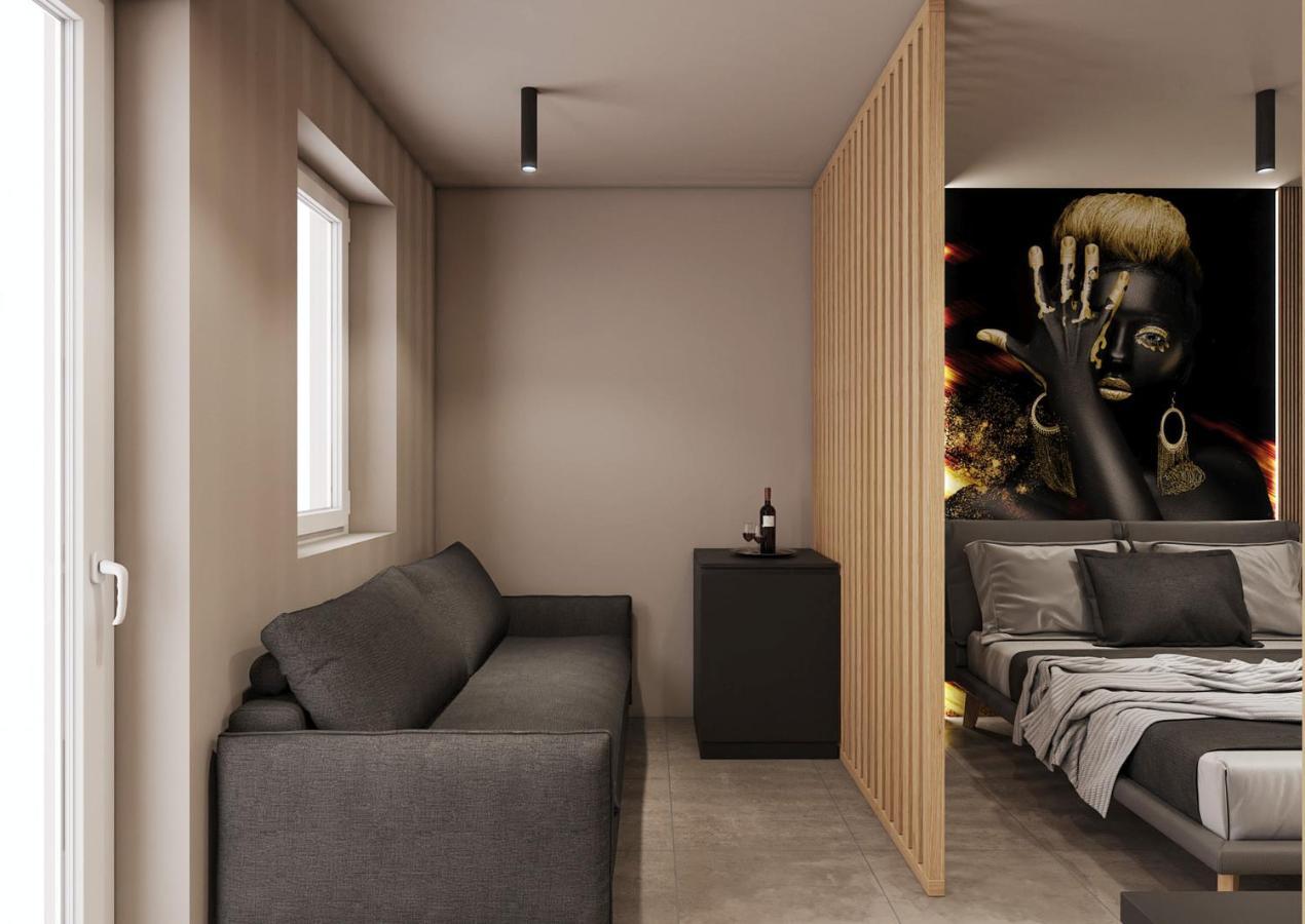 La Pergola Suites Дособуоно Екстериор снимка