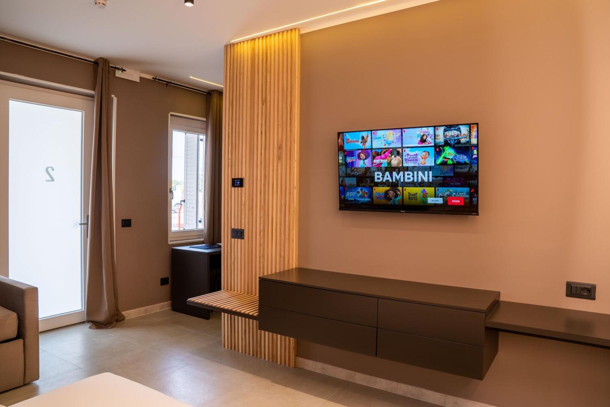La Pergola Suites Дособуоно Екстериор снимка